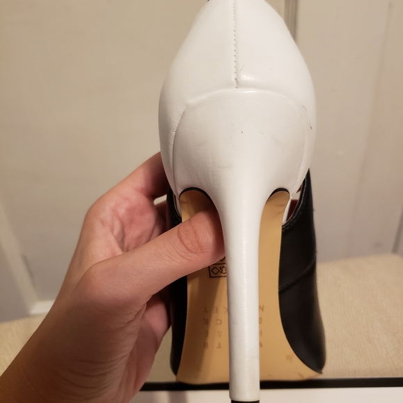 🖤🤍 WHBM Harper Cutout Heel Colorblock Pumps - Picture 9 of 12